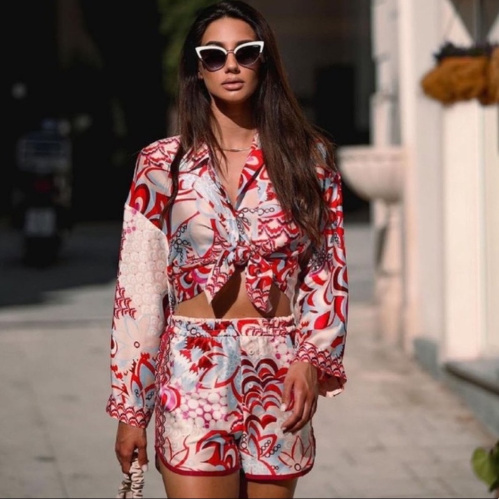 ZARA SATIN PRINT TOP - Picture 2 of 4